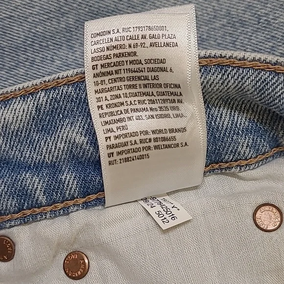 American Eagle Outfitters Light‎ Wash Denim Jeans used good condition. - Picture 6 of 14